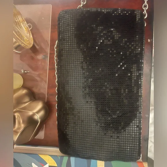 Black Dressy Cross Body bag - Picture 3 of 3